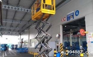 电动升降平台在仓储行业的广泛应用